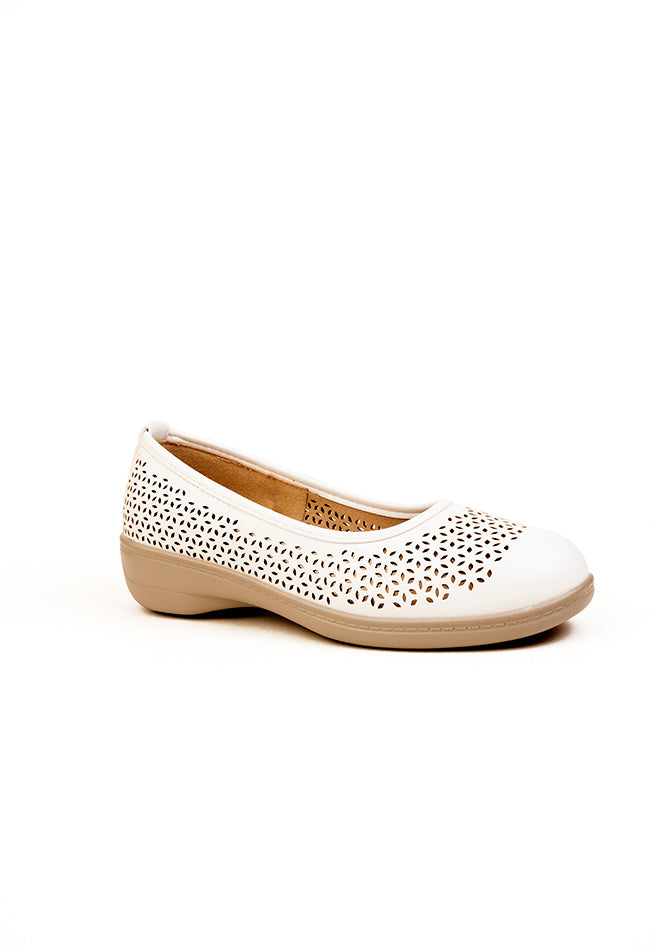 Alice Ladies Dr. Lightfoot White Ballerina Pump