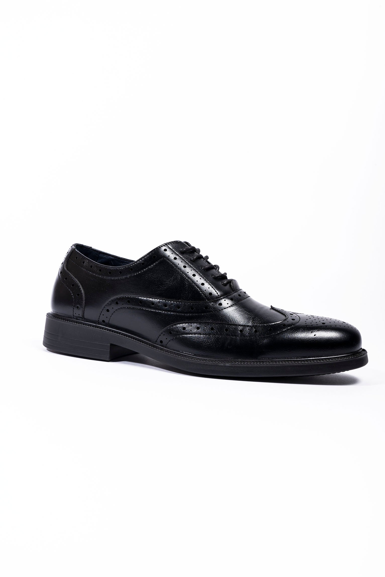 Arthur Men s Black Oxford Brogue Dr. Lightfoot Men s Casual